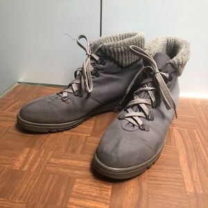 Women's Size 10 N Brown Ankle Boots by Toe Warmers